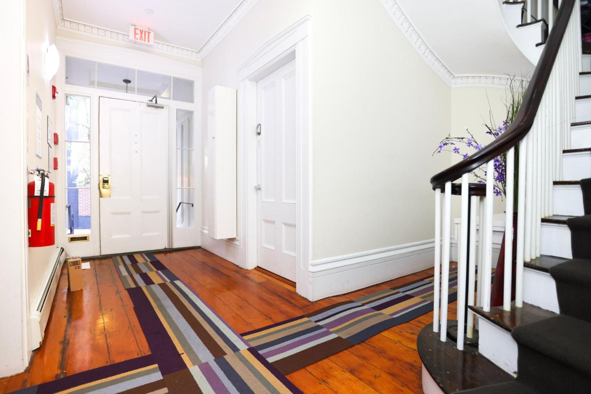 Charming & Stylish Studio On Beacon Hill #9 Бостон Экстерьер фото